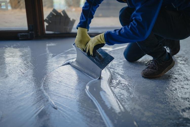 Paint and waterproofing service